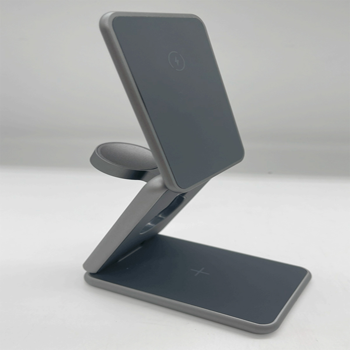 GadgetHedz 3-in-1 Wireless Charger