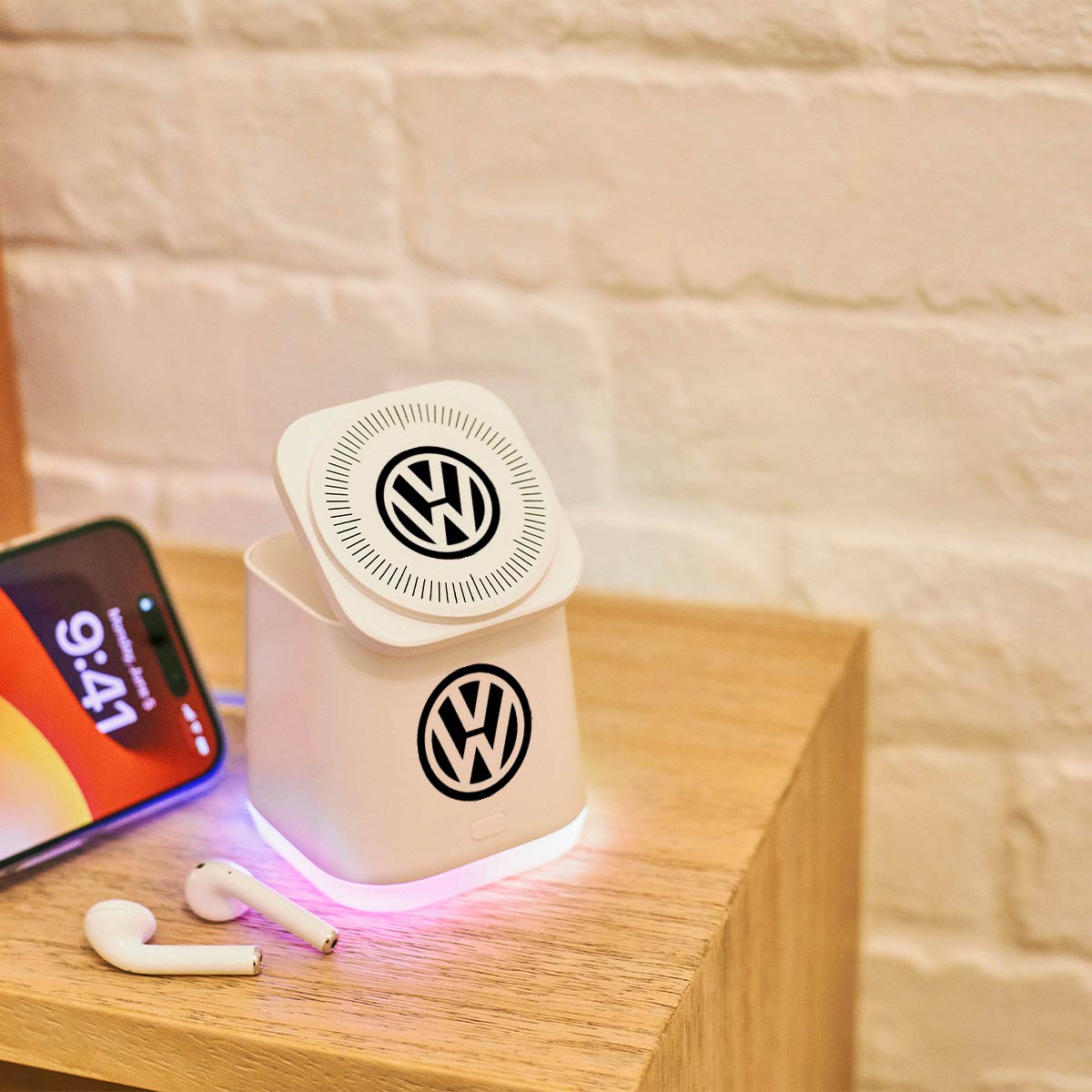 4-in-1 Foldable Magnetic Wireless Charger Stand